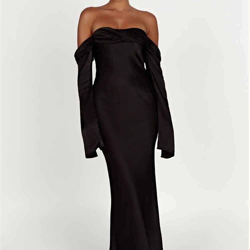 Brand new Meshki Giselle off shoulder cowl neck maxi dress